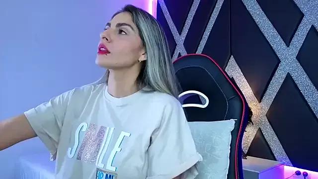 Check-out your craziest wishes with our pick of gaming cams models, featuring big knockers, round tails and tight twats.