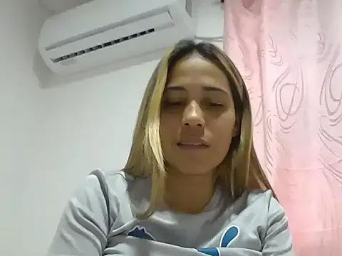 Blonde_latina from StripChat is Freechat