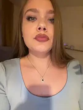 BlueeBunny from StripChat is Freechat