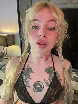 Bonnie_vega from StripChat is Freechat