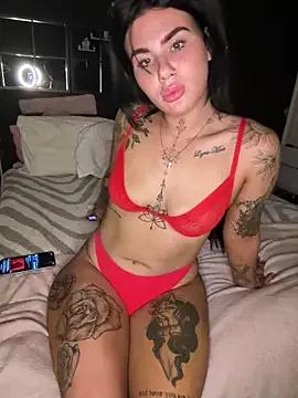 Check-out your craziest wishes with our pick of gaming cams models, featuring big knockers, round tails and tight twats.