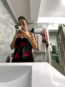 Check-out your craziest wishes with our pick of gaming cams models, featuring big knockers, round tails and tight twats.