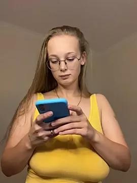 Boom_Stephany from StripChat