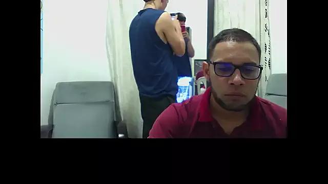 BoysONFireXXX from StripChat is Freechat