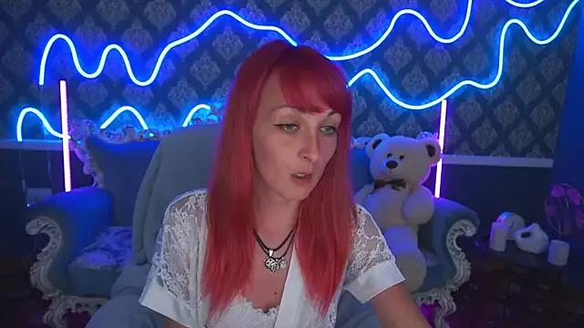 Check-out your craziest wishes with our pick of gaming cams models, featuring big knockers, round tails and tight twats.