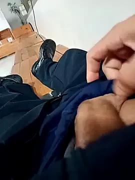BrunoValen from StripChat is Freechat