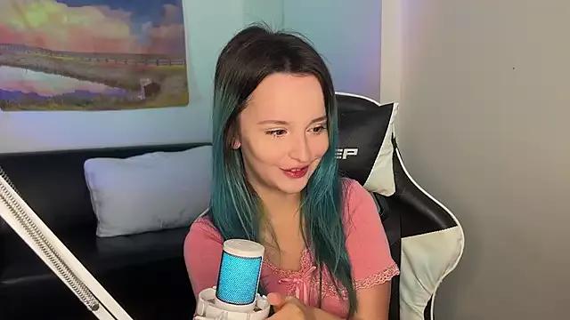 bumble_bee from StripChat