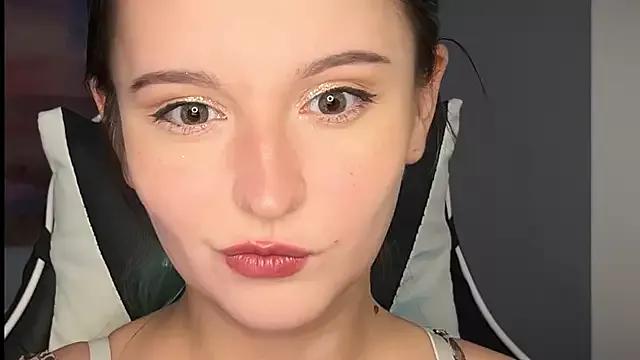 bumble_bee from StripChat