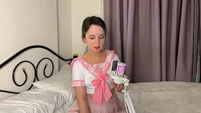 bumble_bee from StripChat