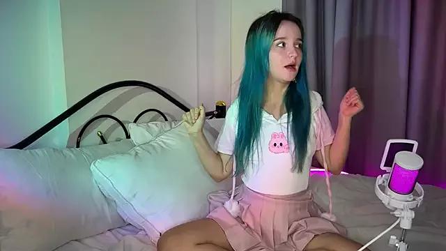 bumble_bee from StripChat