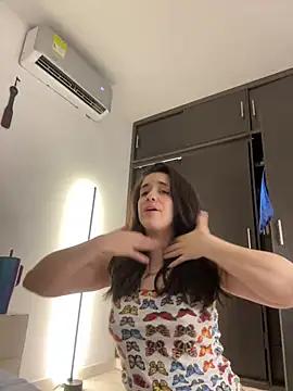 Check-out your craziest wishes with our pick of gaming cams models, featuring big knockers, round tails and tight twats.