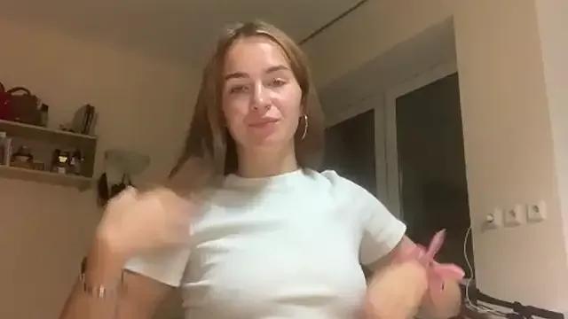 BunnyTiedeman from StripChat is Freechat