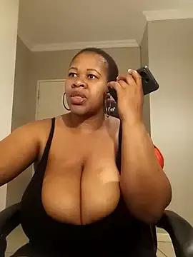 bustylisa1983 from StripChat is Freechat
