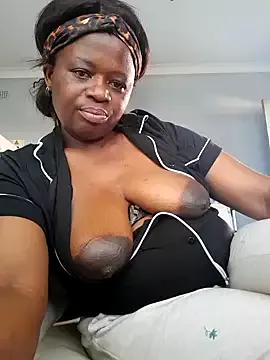 cairococo from StripChat is Freechat