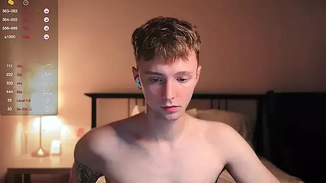 Calvin_Polanski from StripChat is Freechat