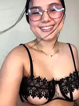 cami_zanss from StripChat is Freechat