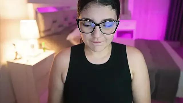 Camilaa_bueno from StripChat is Freechat