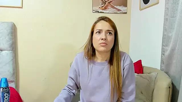 camilawm19 from StripChat is Freechat