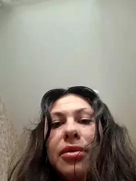 camilla_love from StripChat is Freechat