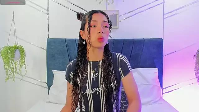 Camilla_Miller01 from StripChat is Freechat