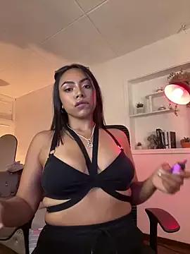 Check-out your craziest wishes with our pick of gaming cams models, featuring big knockers, round tails and tight twats.
