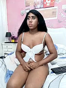 CamilosaOrtega from StripChat is Freechat
