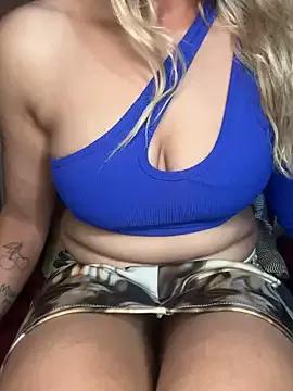 Check-out your craziest wishes with our pick of gaming cams models, featuring big knockers, round tails and tight twats.