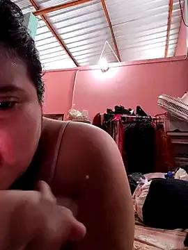 CANDY-CURVY from StripChat is Freechat
