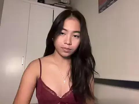 candycrushyyy from StripChat is Freechat