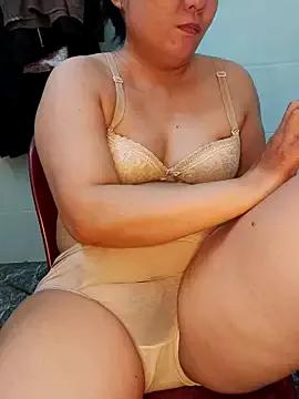 Candyrolla from StripChat is Freechat