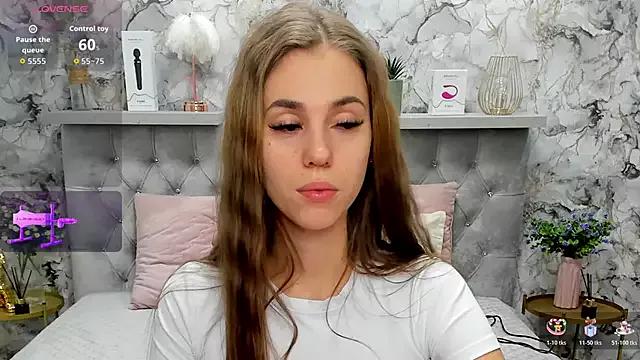 Check-out your craziest wishes with our pick of gaming cams models, featuring big knockers, round tails and tight twats.