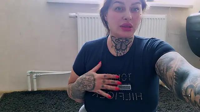 Check-out your craziest wishes with our pick of gaming cams models, featuring big knockers, round tails and tight twats.