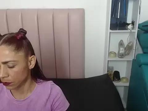 Check-out your craziest wishes with our pick of gaming cams models, featuring big knockers, round tails and tight twats.