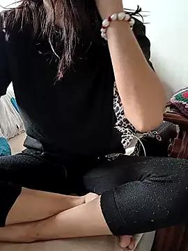 carlina28 from StripChat is Freechat