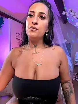 Check-out your craziest wishes with our pick of gaming cams models, featuring big knockers, round tails and tight twats.