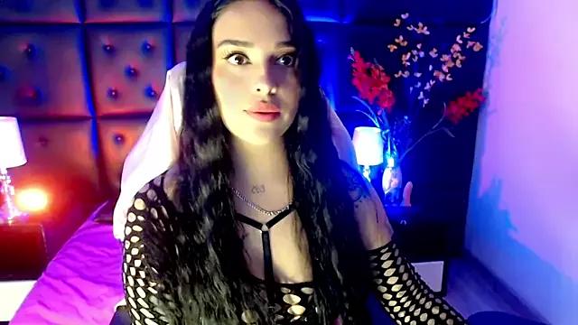 Carolaine01 from StripChat is Freechat