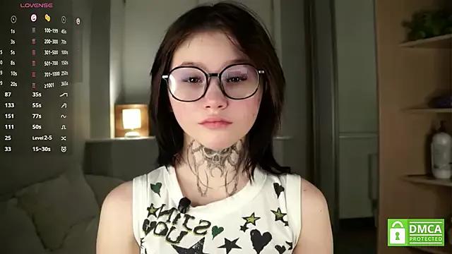 CaroleMyers from StripChat is Freechat