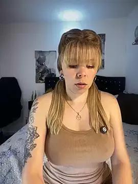 Check-out your craziest wishes with our pick of gaming cams models, featuring big knockers, round tails and tight twats.