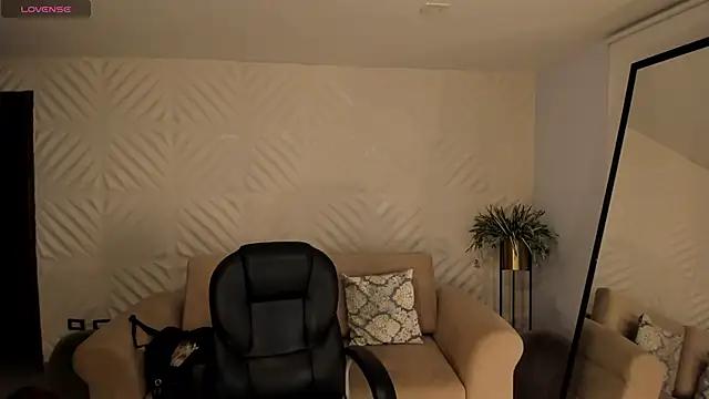 CarolineGraceX from StripChat is Freechat