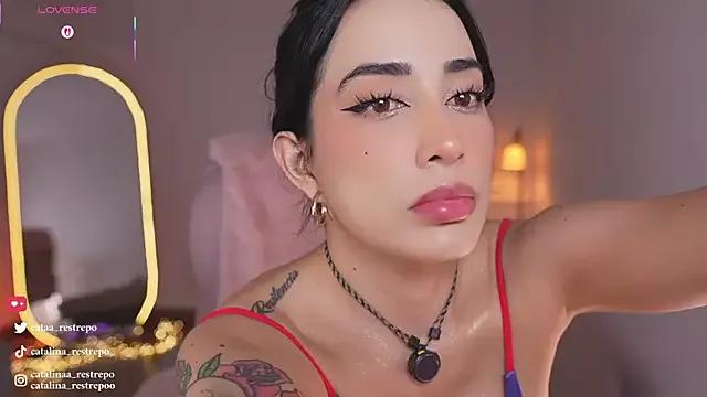 Check-out your craziest wishes with our pick of gaming cams models, featuring big knockers, round tails and tight twats.