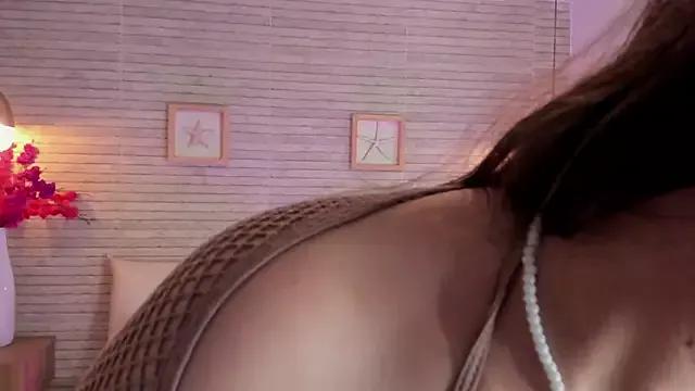 Catalinna_Thompson from StripChat