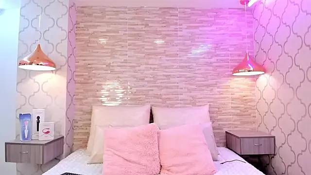 Catalinna_Thompson from StripChat