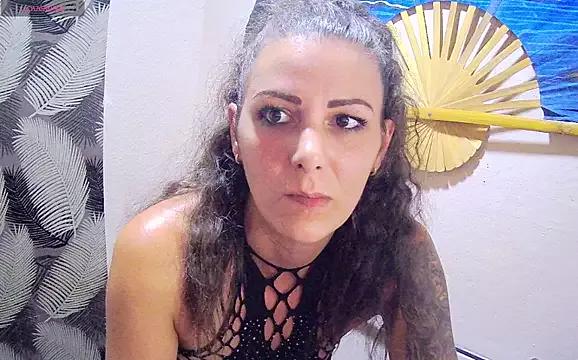 Check-out your craziest wishes with our pick of gaming cams models, featuring big knockers, round tails and tight twats.