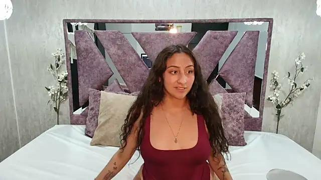 Check-out your craziest wishes with our pick of gaming cams models, featuring big knockers, round tails and tight twats.