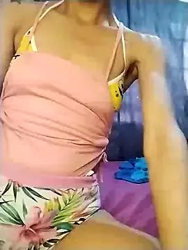 catrina_love from StripChat is Freechat