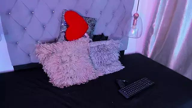 Celina_Kyle1 from StripChat is Freechat