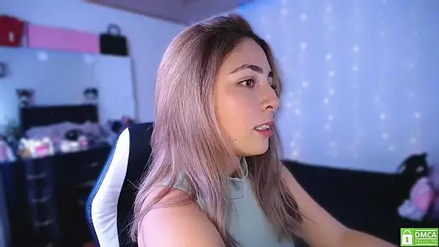 Check-out your craziest wishes with our pick of gaming cams models, featuring big knockers, round tails and tight twats.