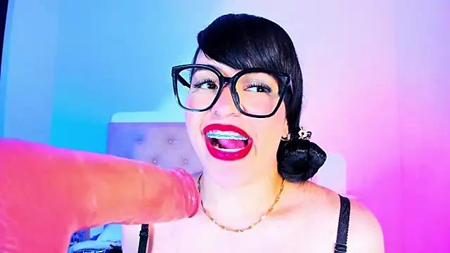 Check-out your craziest wishes with our pick of gaming cams models, featuring big knockers, round tails and tight twats.