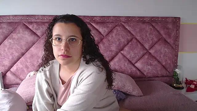 Charlotte__Miller from StripChat is Freechat