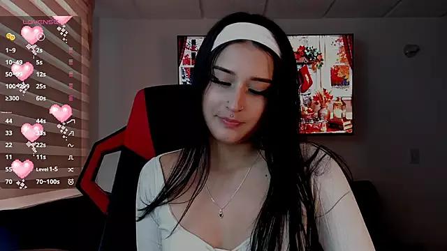 Check-out your craziest wishes with our pick of gaming cams models, featuring big knockers, round tails and tight twats.